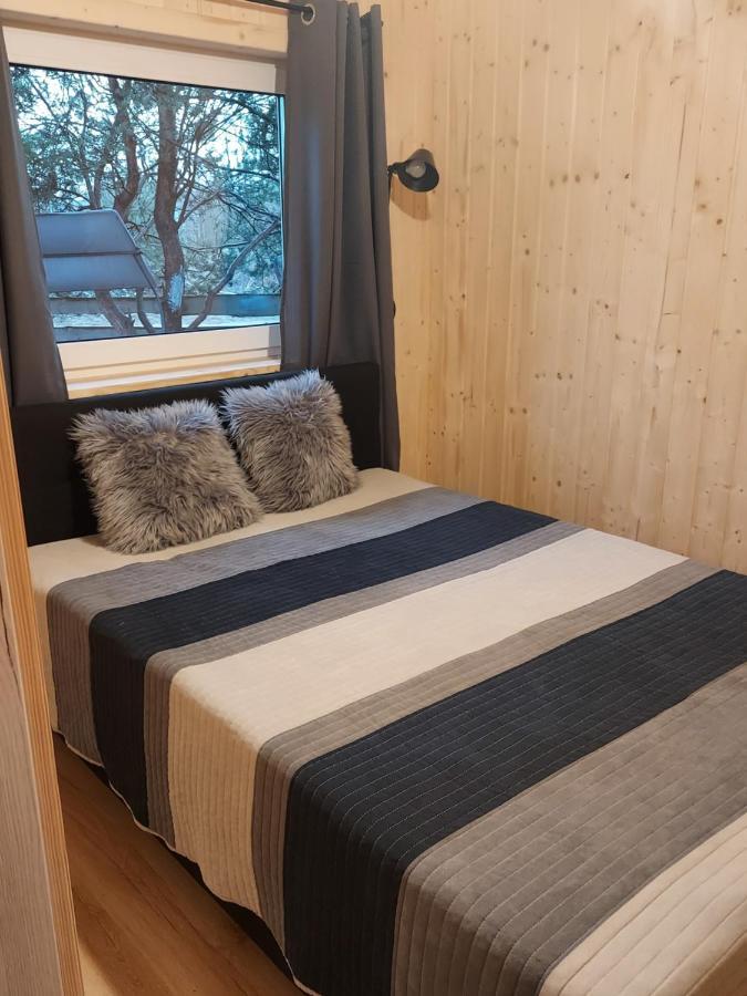 Domek Nad Stawem Robakowo Exterior foto